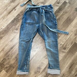 Legoe heritage maternity jeans sz 2 (brand sizing)